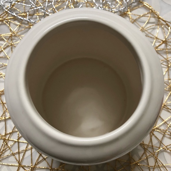 New! Rae Dunn - Picture 3 of 4